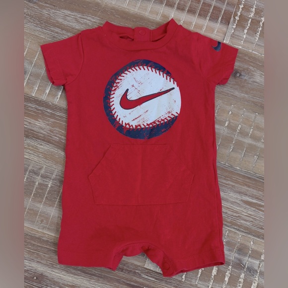 Nike Baby Boy Romper onesie - Picture 1 of 3